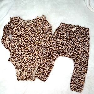 Old Navy Leopard Print Outfit